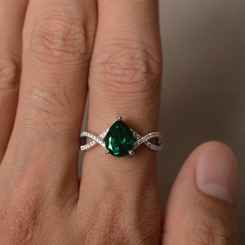 1.75 Ct Pear Cut Green Emerald 925 Sterling Silver Infinity Engagement Wedding Ring
