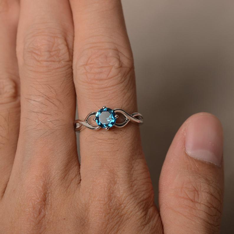 1 Ct Round Cut London Blue Topaz 925 Sterling Silver Infinity Engagement ring