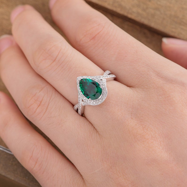 1 CT Pear Cut Green Emerald Diamond 925 Sterling Silver Infinity Band Bridal Women Ring