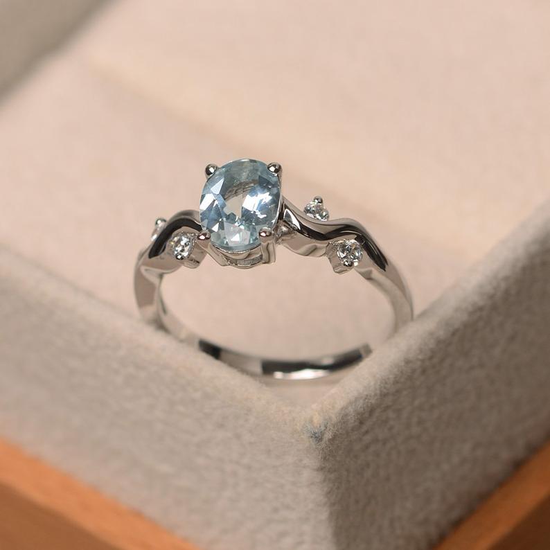 1.20 Ct Oval Cut Aquamarine 925 Sterling Silver Wave Shank Solitaire Promise Ring