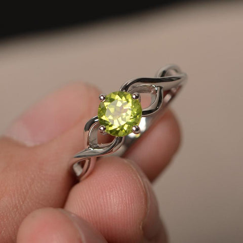 1.00 Ct Round Cut Peridot 925 Sterling Silver Solitaire Infinity Promise Ring