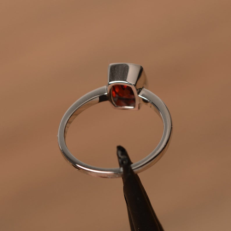1.20 Ct Cushion Cut Red Garnet Solitaire January Birthstone Ring In 925 Sterling Silver