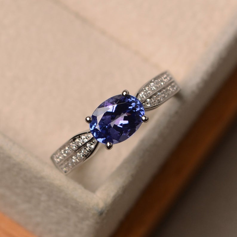 1.75 Ct Oval Cut Blue Tanzanite  925 Sterling Silver Solitaire W/Accents Anniversary Gift Ring