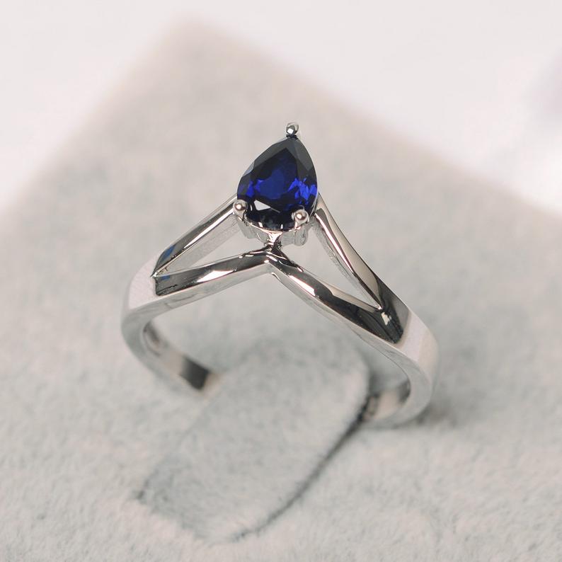 1.00 Ct Pear Cut Blue Sapphire Split Shank Solitaire Promise Ring In 925 Sterling Silver