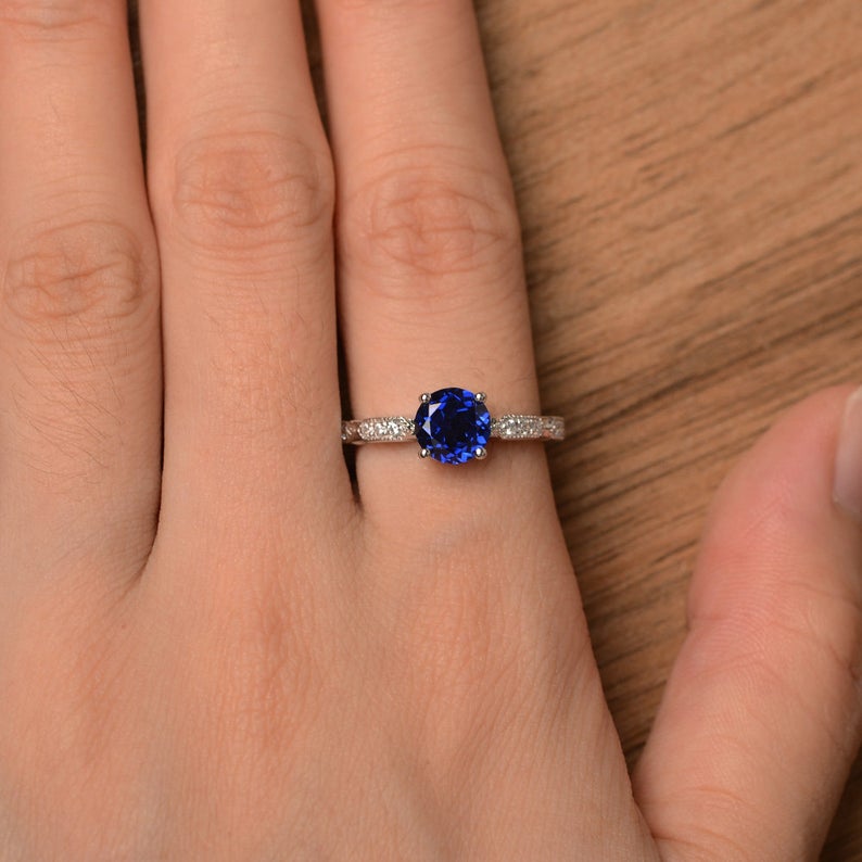 1.20 Ct Round Cut Blue Sapphire Solitaire W/Accents Engagement Ring In 925 Sterling Silver