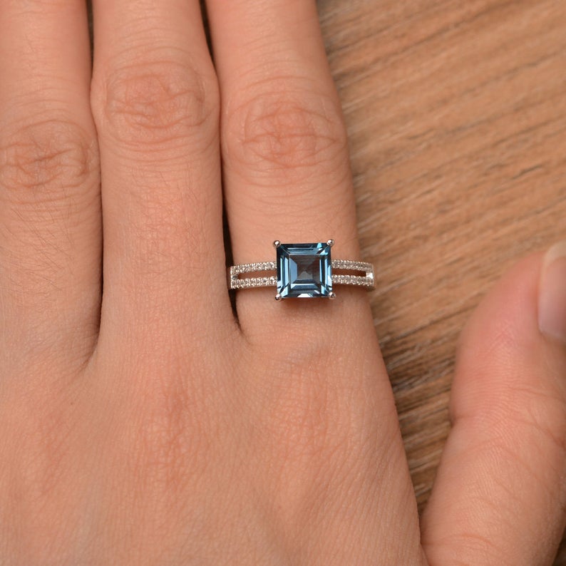 2.25 Ct Princess Cut London Blue Topaz Split Shank Wedding Ring In 925 Sterling Silver