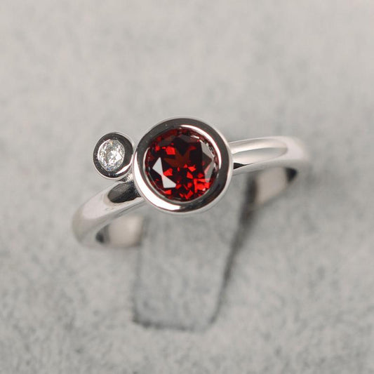 1 Ct Round Cut Red Garnet 925 Sterling Silver Unique January Birthstone Ring