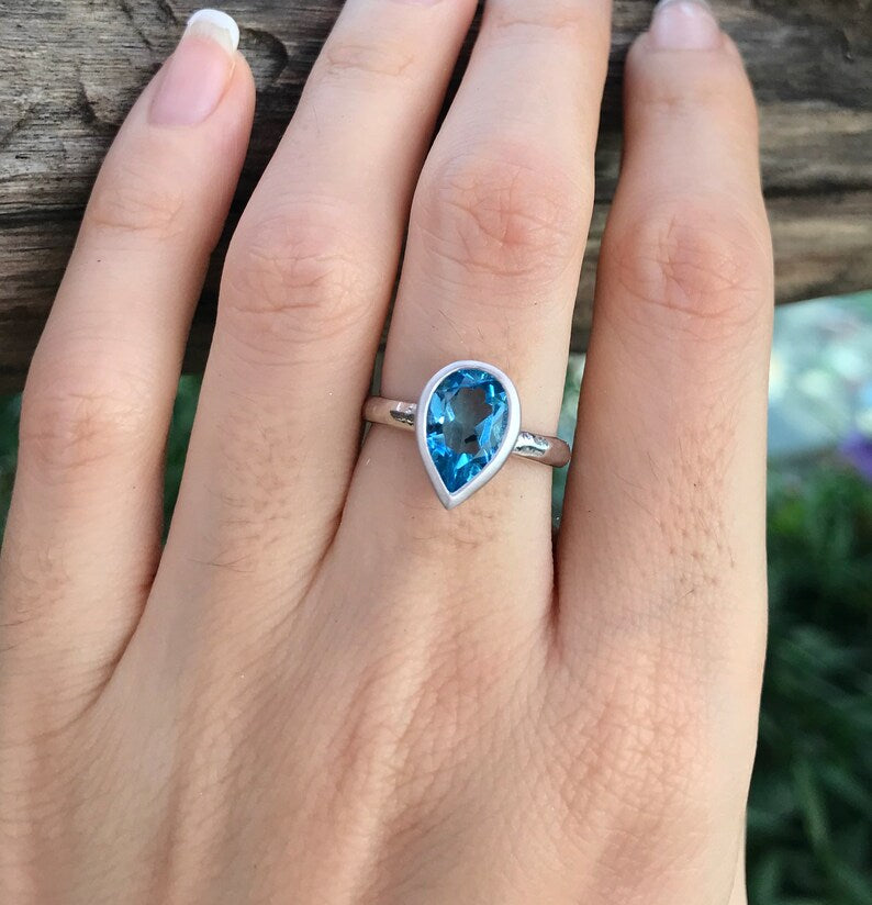 1 CT Pear Cut Blue Topaz White Gold Over On 925 Sterling Silver Solitaire Engagement Ring - atjewels.in