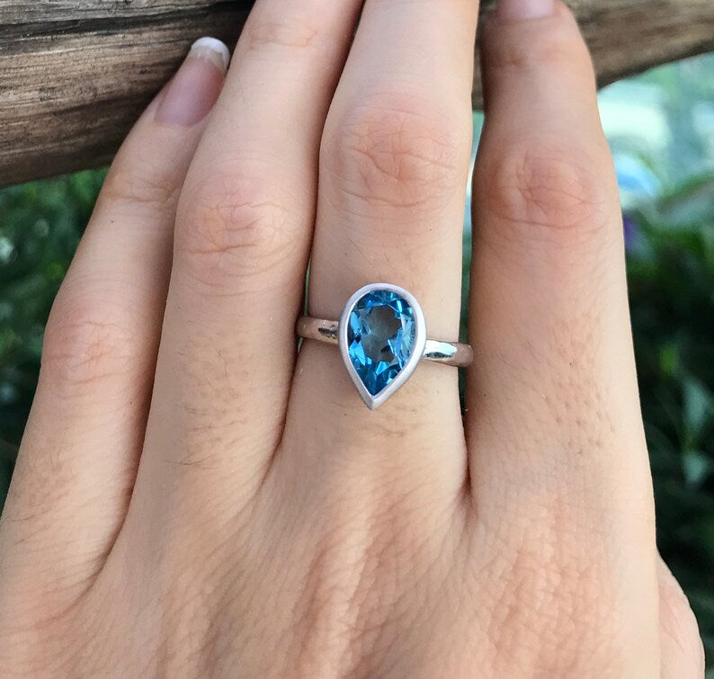 1 CT Pear Cut Blue Topaz White Gold Over On 925 Sterling Silver Solitaire Engagement Ring - atjewels.in
