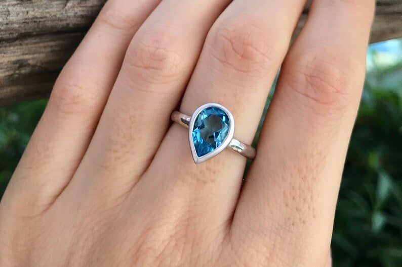 1 CT Pear Cut Blue Topaz White Gold Over On 925 Sterling Silver Solitaire Engagement Ring - atjewels.in