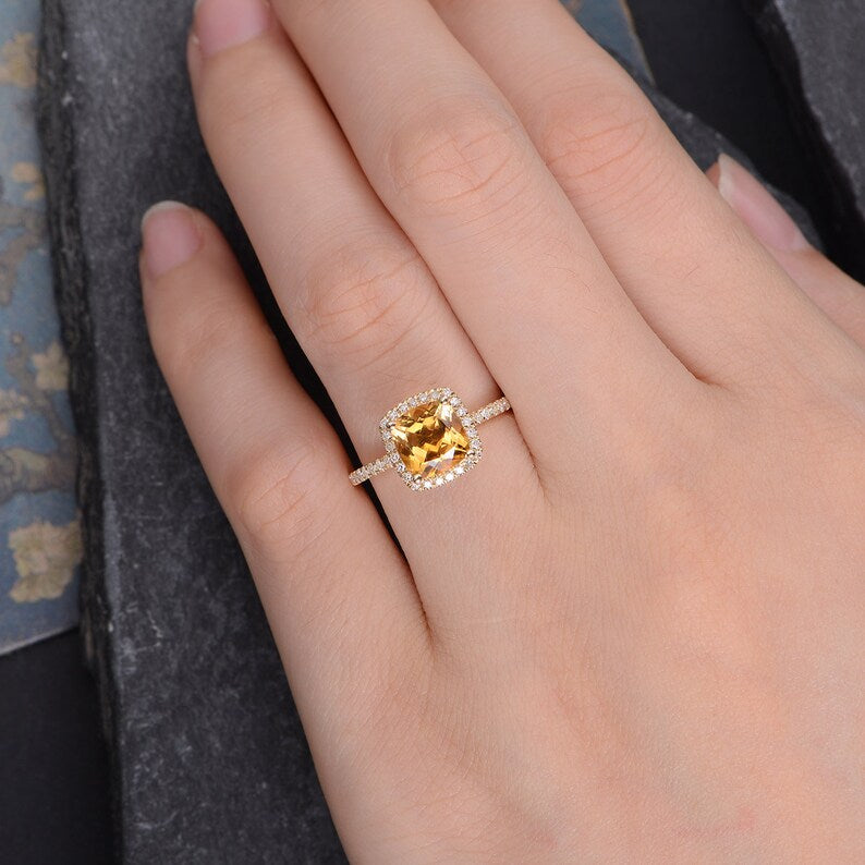 Gem Stone King 925 Sterling Silver Yellow Citrine Women's Ring 3.22 Ct Cushion Cut Gemstone Birthstone (Size 5
