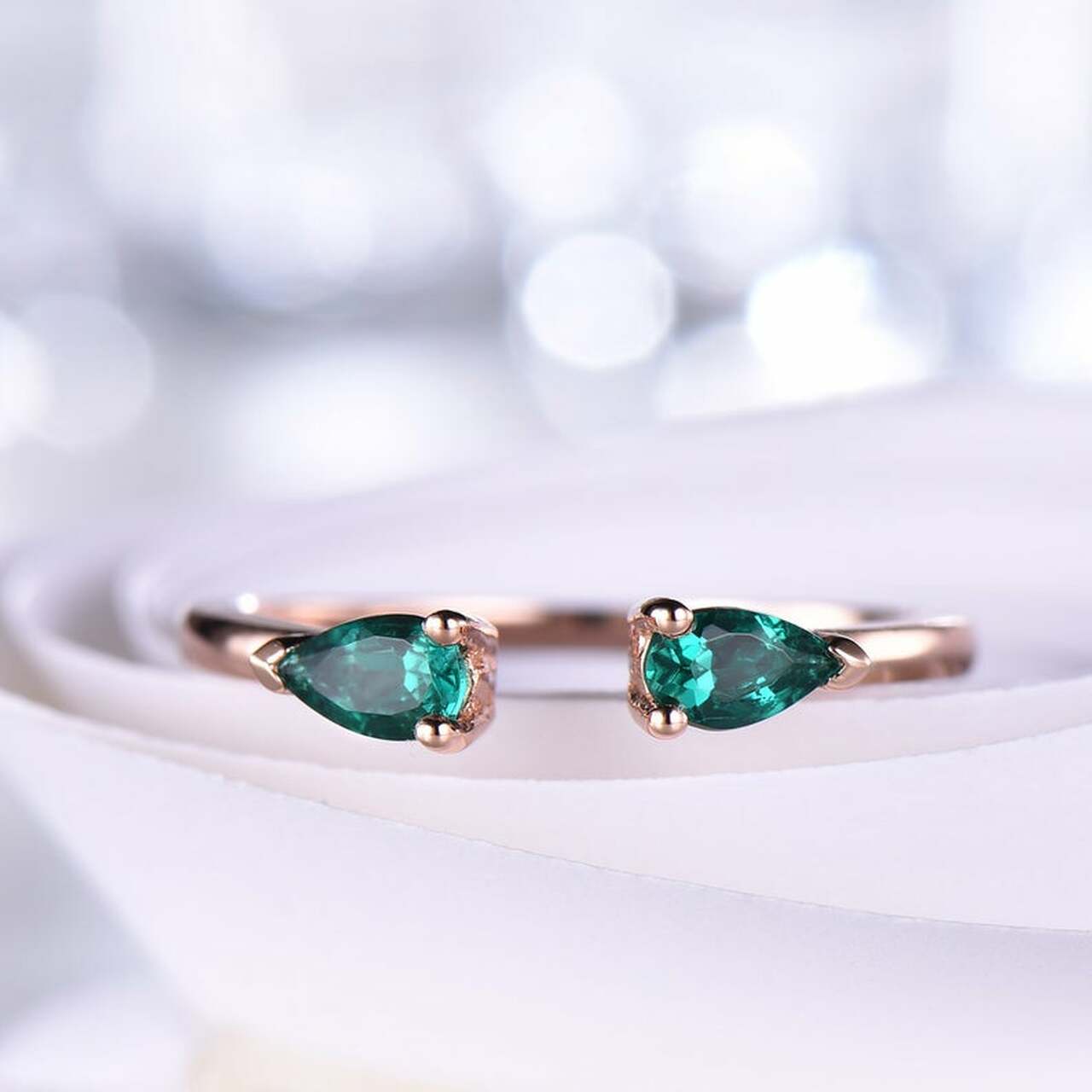 1 CT Pear Cut Emerald Diamond Rose Gold Over On 925 Sterling Silver Wedding Band Ring