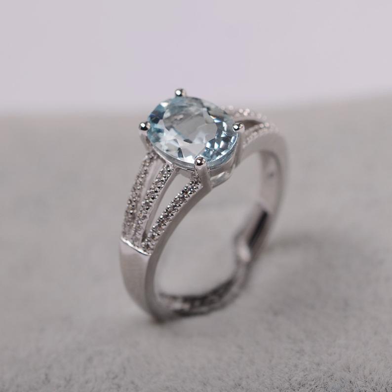1.75 Ct Oval Cut Aquamarine & White CZ March Birthstone Ring In 925 Sterling Silver