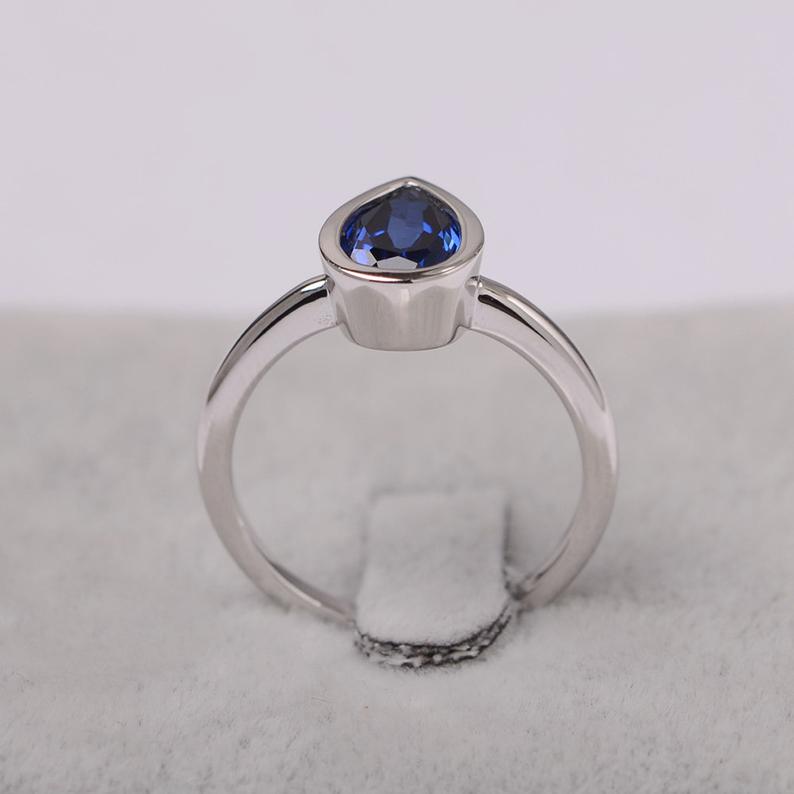 1.00 Ct Pear Cut Blue Sapphire Solitaire September Birthstone Ring In 925 Sterling Silver