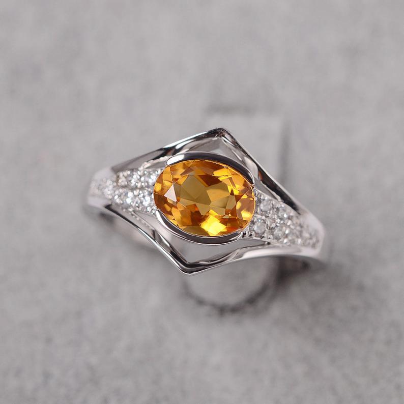 1.50 Ct Oval Cut Yellow Citrine 925 Sterling Silver Solitaire W/accents Anniversary Gift Ring
