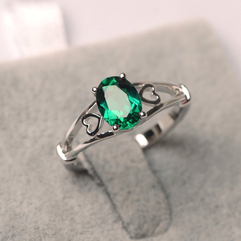 1.00 Ct Oval Cut Green Emerald 925 Sterling Silver Solitaire Split Shank Anniversary Gift Ring
