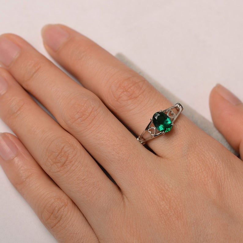 1.00 Ct Oval Cut Green Emerald 925 Sterling Silver Solitaire Split Shank Anniversary Gift Ring
