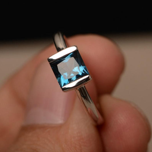 1 Ct Princess Cut London Blue Topaz 925 Sterling Silver Bezel Set Solitaire Stunning Ring