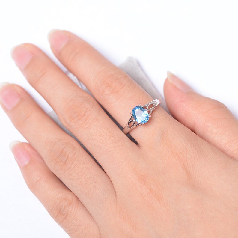 1 Ct Oval Cut Blue Topaz Split Shank Solitaire Promise Ring In 925 Sterling Silver