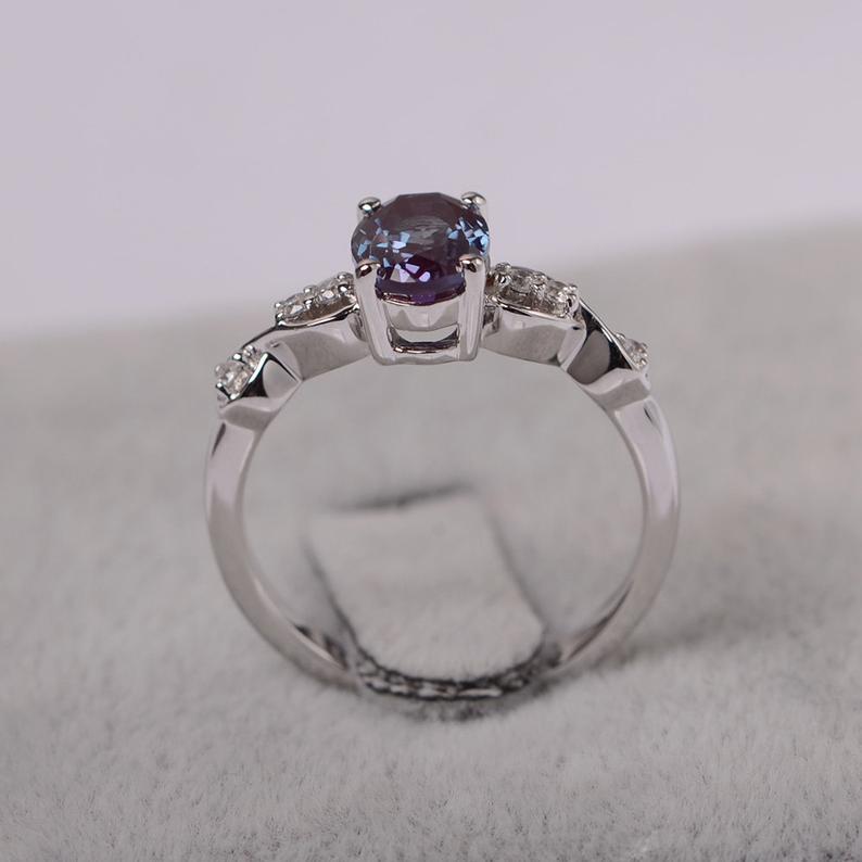 1.75 Ct Oval Cut Alexandrite 925 Sterling Silver Solitaire W/Accents Engagement Ring