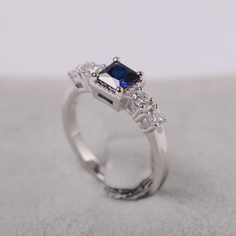 1.75 Ct Princess Blue Sapphire Solitaire W/Accents Engagement Ring In 925 Sterling Silver