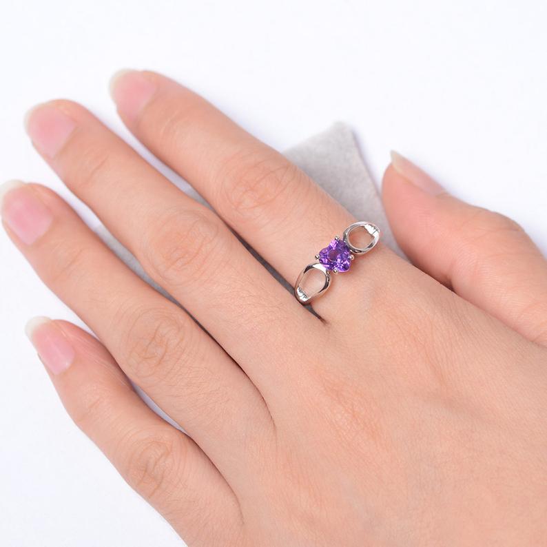 1.00 Ct Heart Cut Purple Amethyst Solitaire Proposal Ring In 925 Sterling Silver