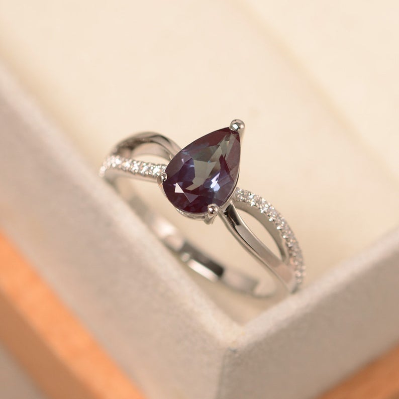 1.20 Ct Pear Cut Alexandrite 925 Sterling Silver Split Shank Solitaire Engagement Ring