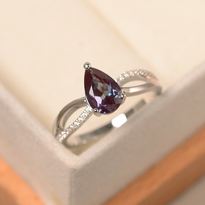 1.20 Ct Pear Cut Alexandrite 925 Sterling Silver Split Shank Solitaire Engagement Ring