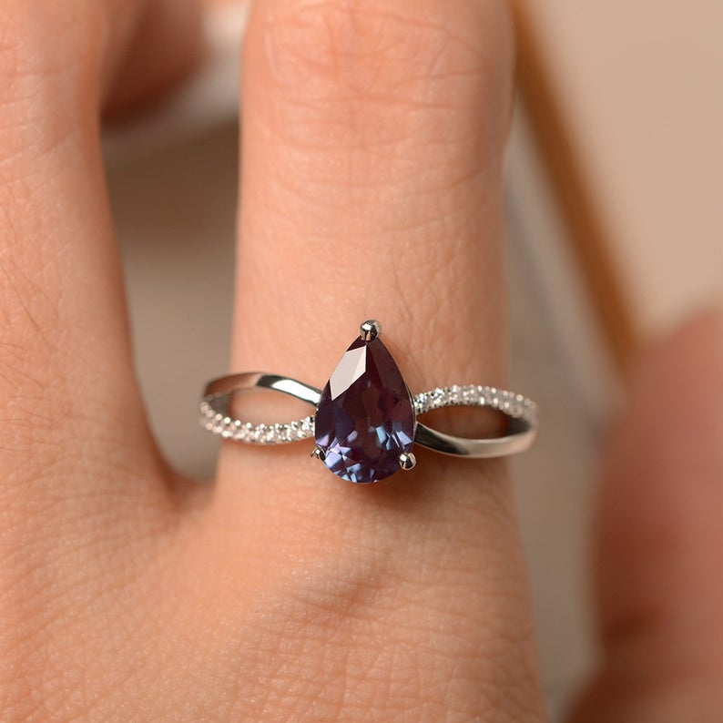1.20 Ct Pear Cut Alexandrite 925 Sterling Silver Split Shank Solitaire Engagement Ring