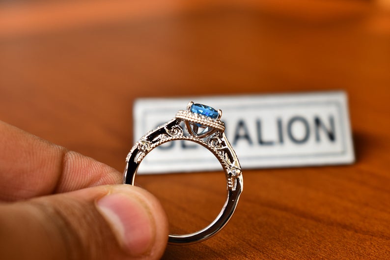 1 CT Pear Cut London Blue Topaz Diamond 925 Sterling Silver Halo Engagement Ring