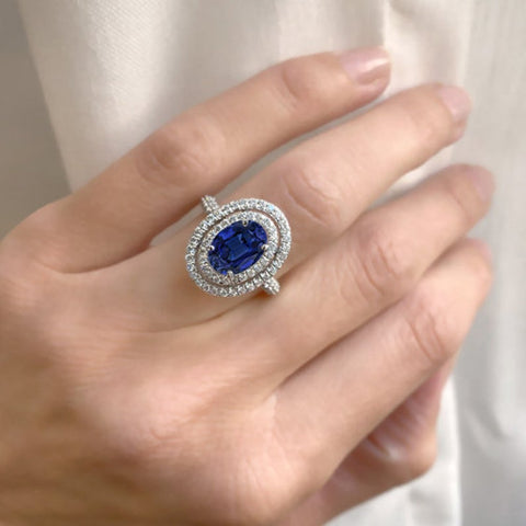 20 Carat Oval Blue Sapphire & Diamond Necklace (Platinum)
