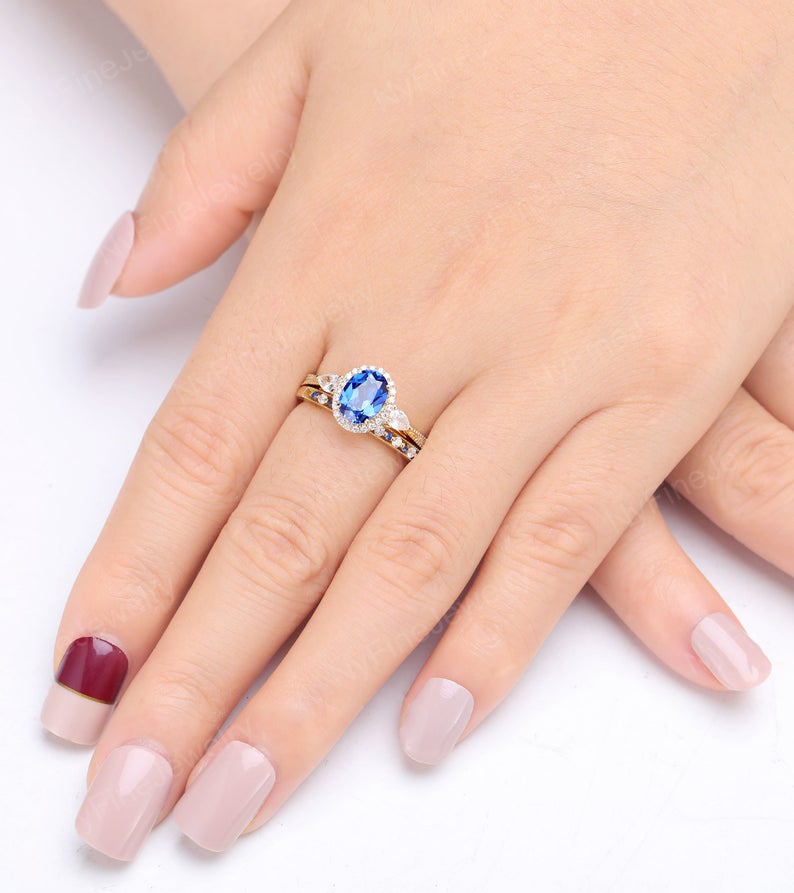 2 CT Oval Cut Blue Sapphire Diamond 925 Sterling Silver Halo Anniversary Gift Ring