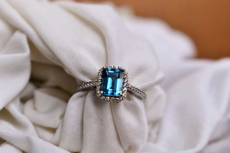 1 CT Emerald cut London Blue Topaz Diamond White Gold Over On 925 Sterling Silver Halo Wedding Ring