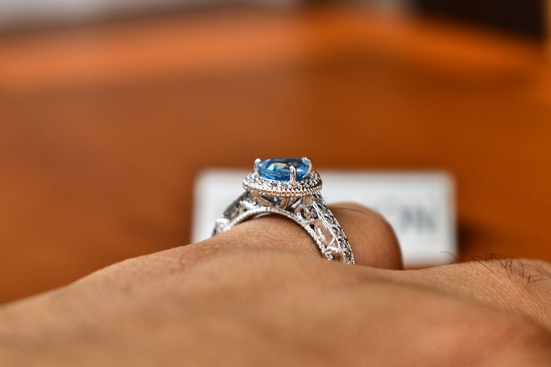 1 CT Pear Cut London Blue Topaz Diamond 925 Sterling Silver Halo Engagement Ring