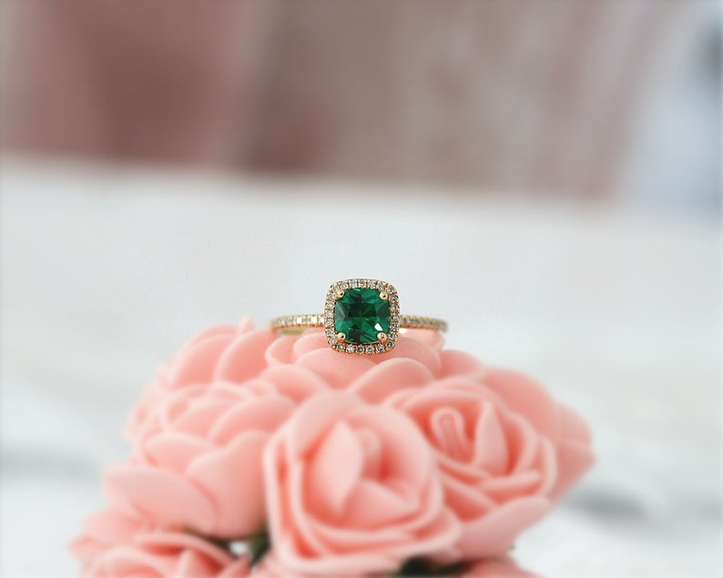 1 CT Cushion Cut Green Emerald Diamond 925 Sterling Silver Halo Engagement Ring