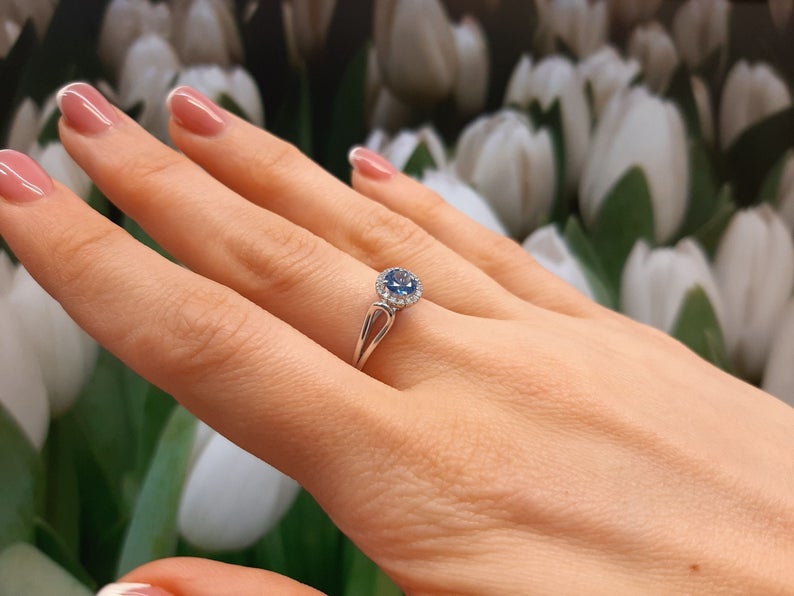 1 CT Round Cut Blue Topaz Diamond 925 Sterling Silver Halo Engagement Ring