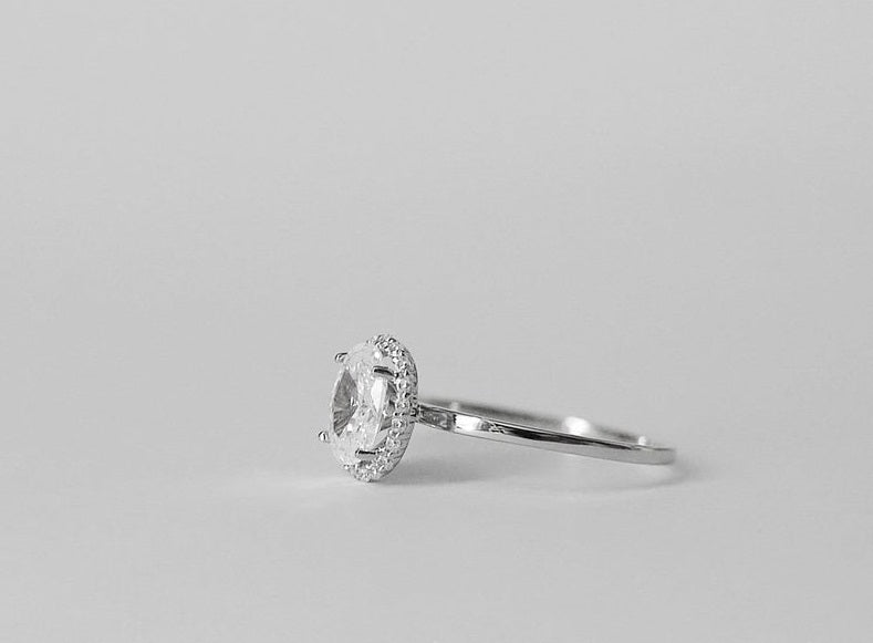 1.50 Ct Oval Cut White Diamond Simple Halo Promise Gift Ring In 925 Sterling Silver