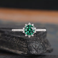 1.75 Ct Round Cut Green Emerald & White CZ 925 Sterling Silver Halo Anniversary Gift Ring