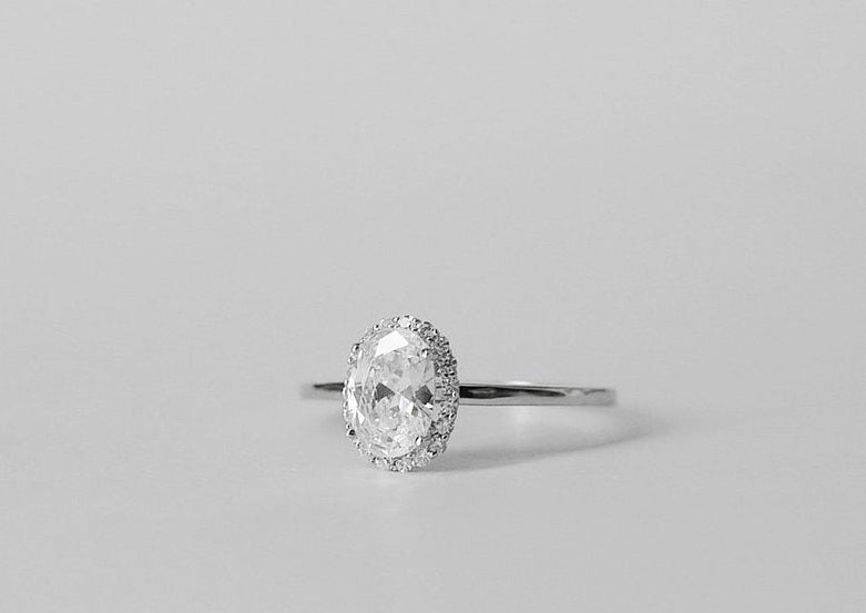 1.50 Ct Oval Cut White Diamond Simple Halo Promise Gift Ring In 925 Sterling Silver