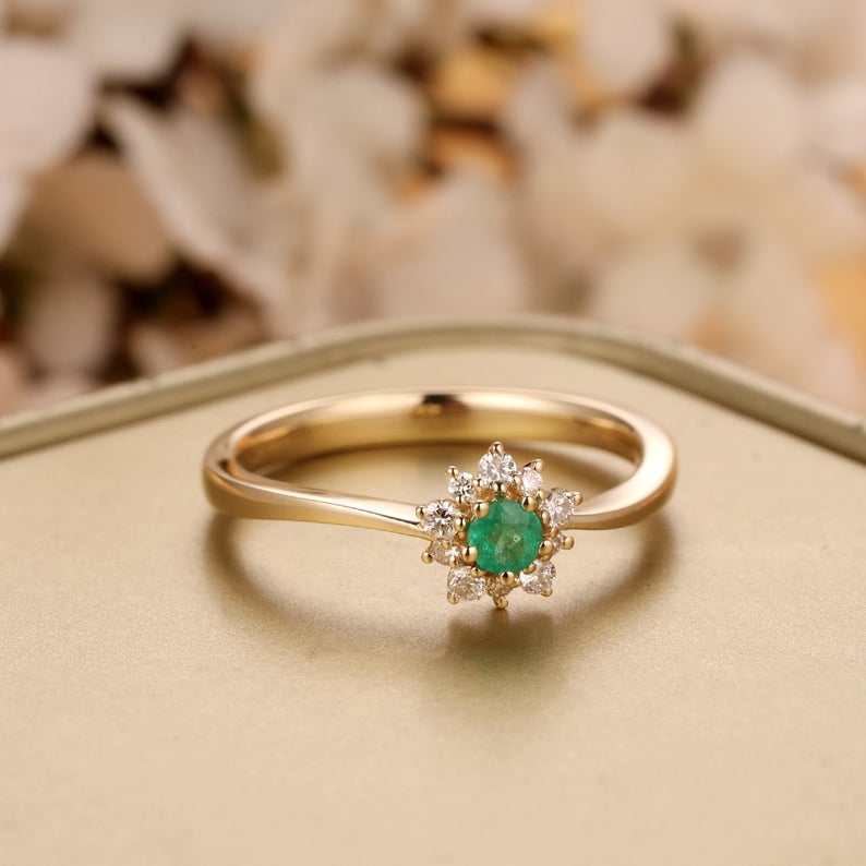 1 CT Round Cut Green Emerald Diamond Yellow Gold Ove On 925 Sterling Silver Halo Engagement Ring
