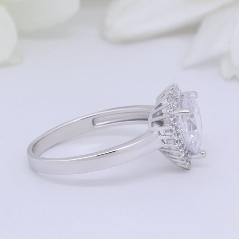 2.70 Ct Heart Cut 925 Sterling Silver Gorgeous Halo Promise Gift Ring For Her