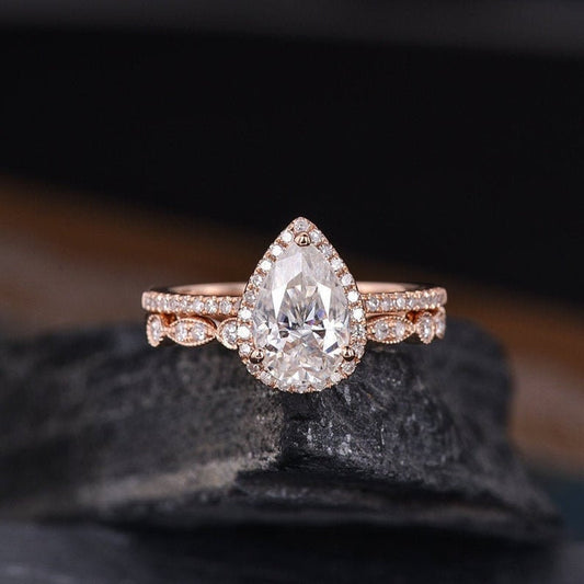 1 CT Pear Cut Diamond Rose Gold Over On 925 Sterling Silver Halo Wedding Bridal Ring Set