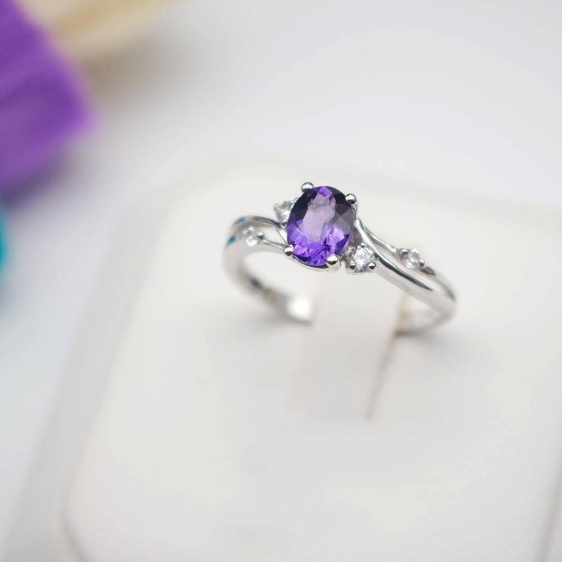 1 CT Oval Cut Amethyst Diamond 925 Sterling Silver Solitaire W/Accents Anniversary Ring