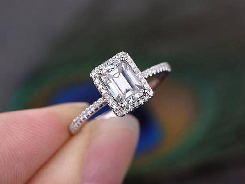 Emerald cut white deals topaz ring