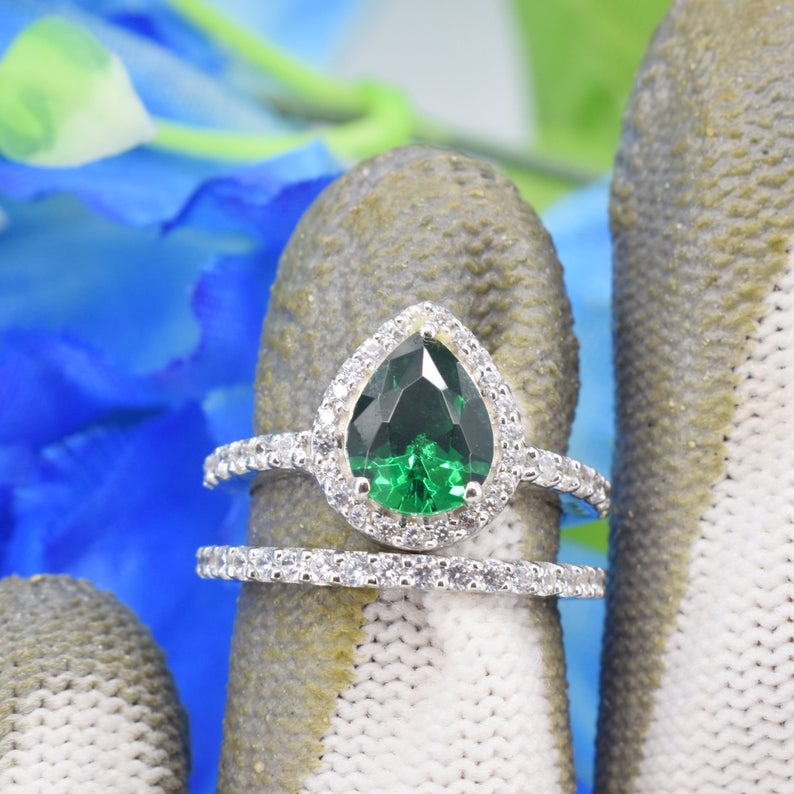 2 CT Pear Cut Green Emerald Diamond 925 Sterling Silver Halo Womens Bridal Set Gift Ring