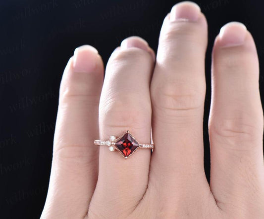 1.20 Ct Princess Cut Red Garnet Rose Old Over On 925 Sterling Silver Unique Promise Gift Ring