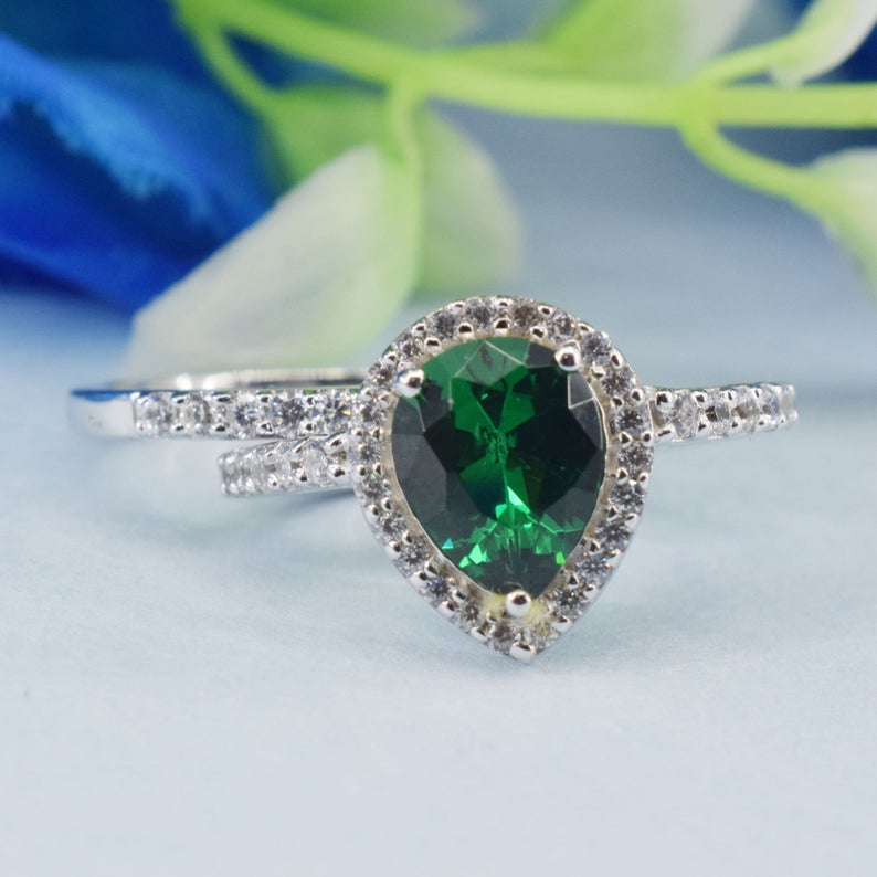 2 CT Pear Cut Green Emerald Diamond 925 Sterling Silver Halo Womens Bridal Set Gift Ring