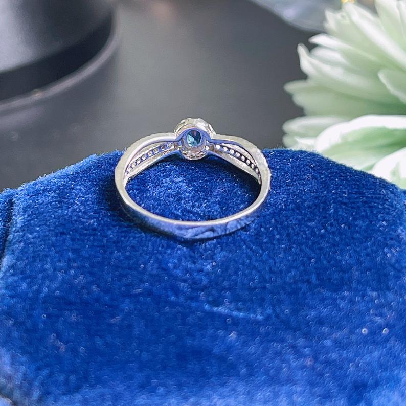 1 Ct Oval Cut Blue Sapphire Halo Diamond 925 Sterling Silver Split Shank Engagement Ring