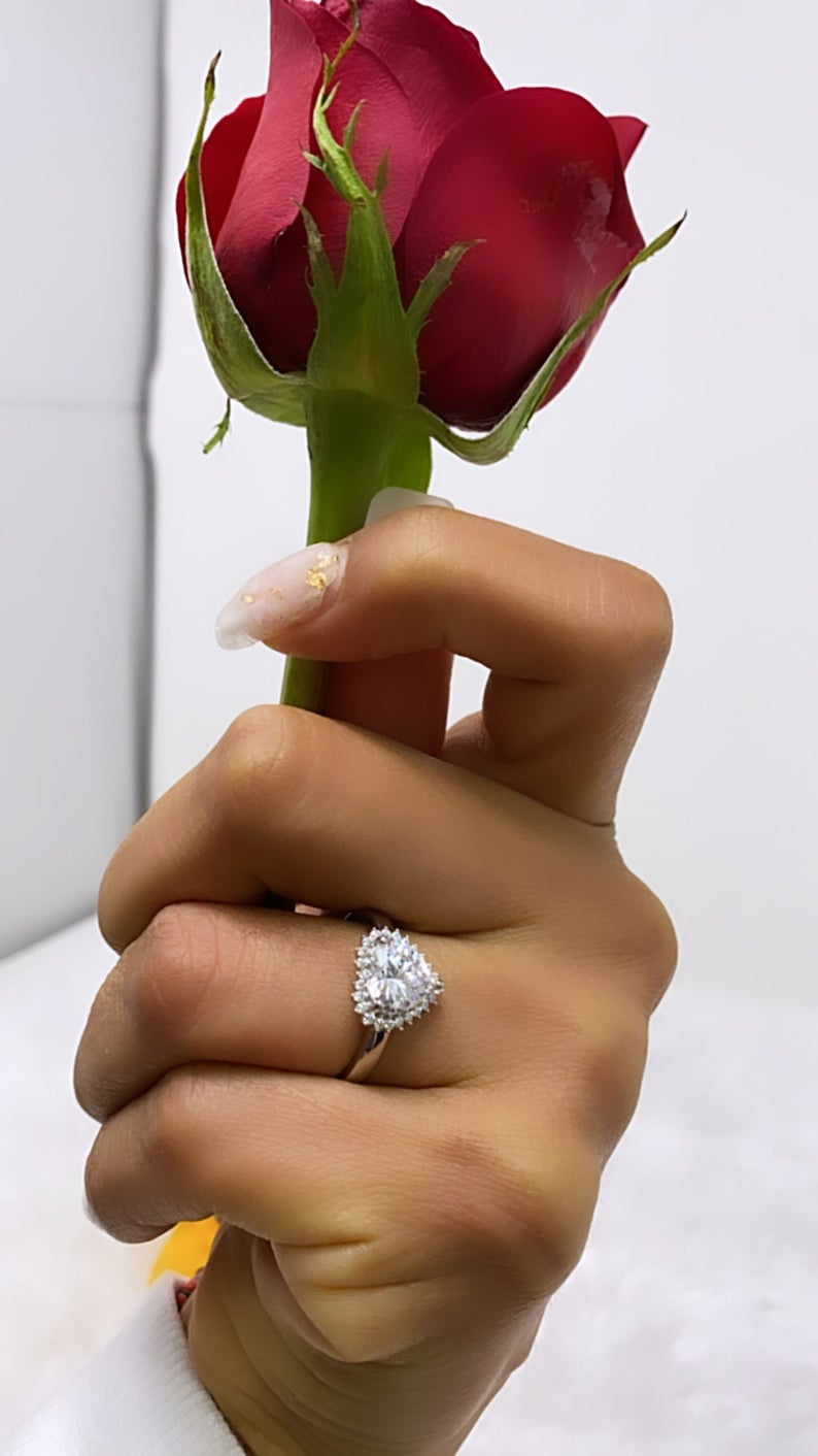 2.70 Ct Heart Cut 925 Sterling Silver Gorgeous Halo Promise Gift Ring For Her