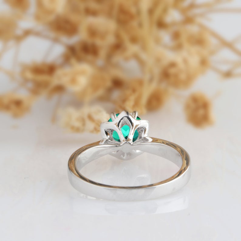 1.50 Ct Round Cut Green Emerald Solitaire W/Accents Floral Ring In 925 Sterling Silver